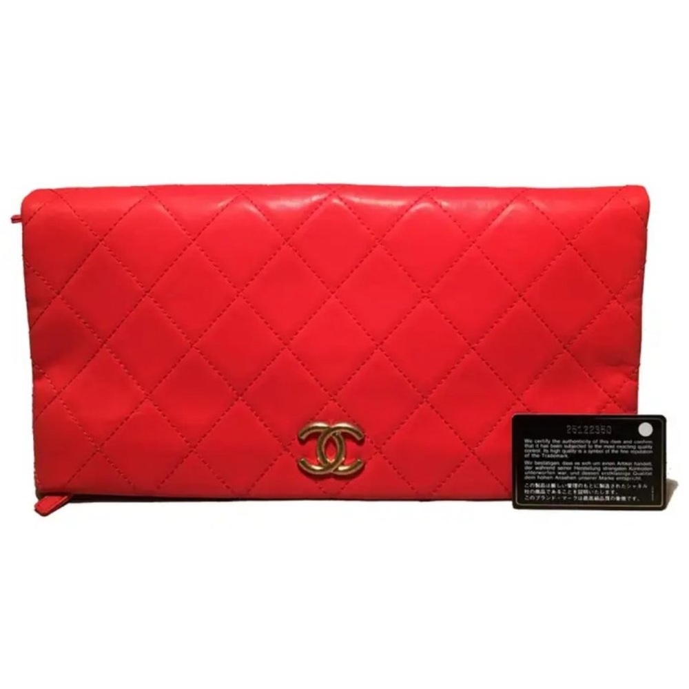 Chanel Red Quilted Leather CC Fold Over Clutch - Picture 5 of 10
